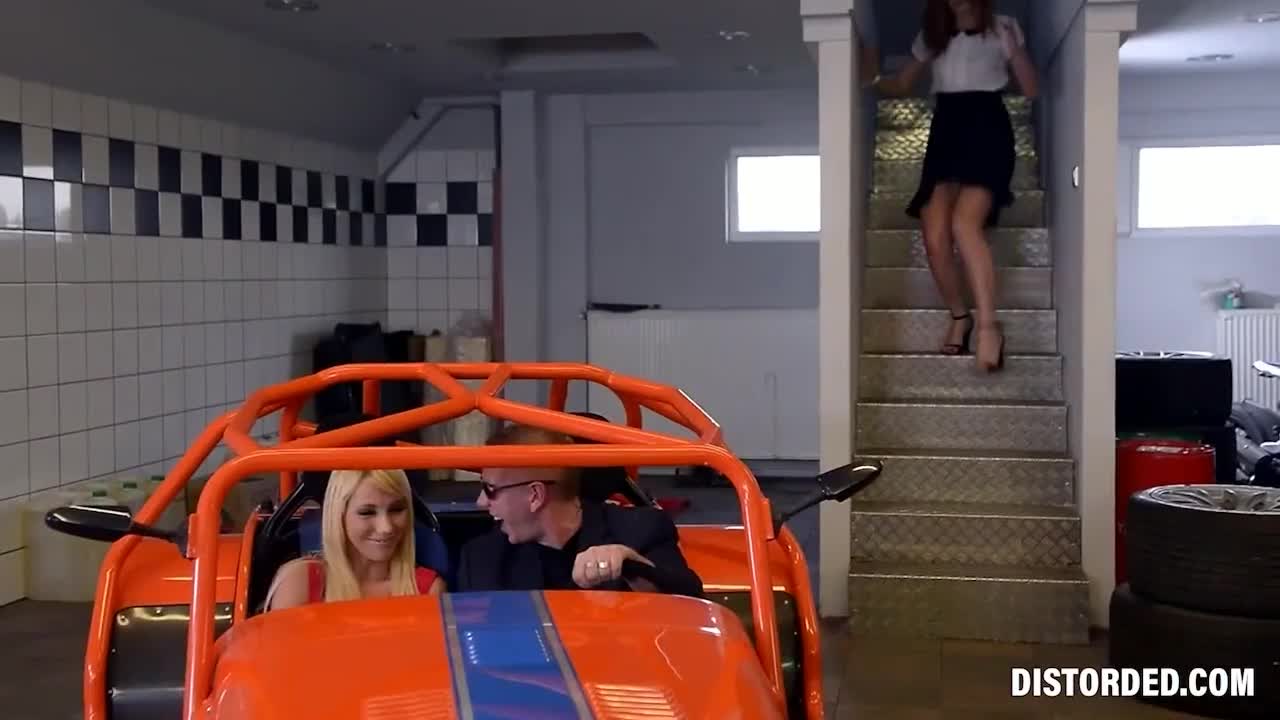 Watch Fetish threesome in the workshop Porn Video - ePornSup.