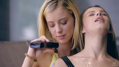 Holiday threesome, sensational sex
