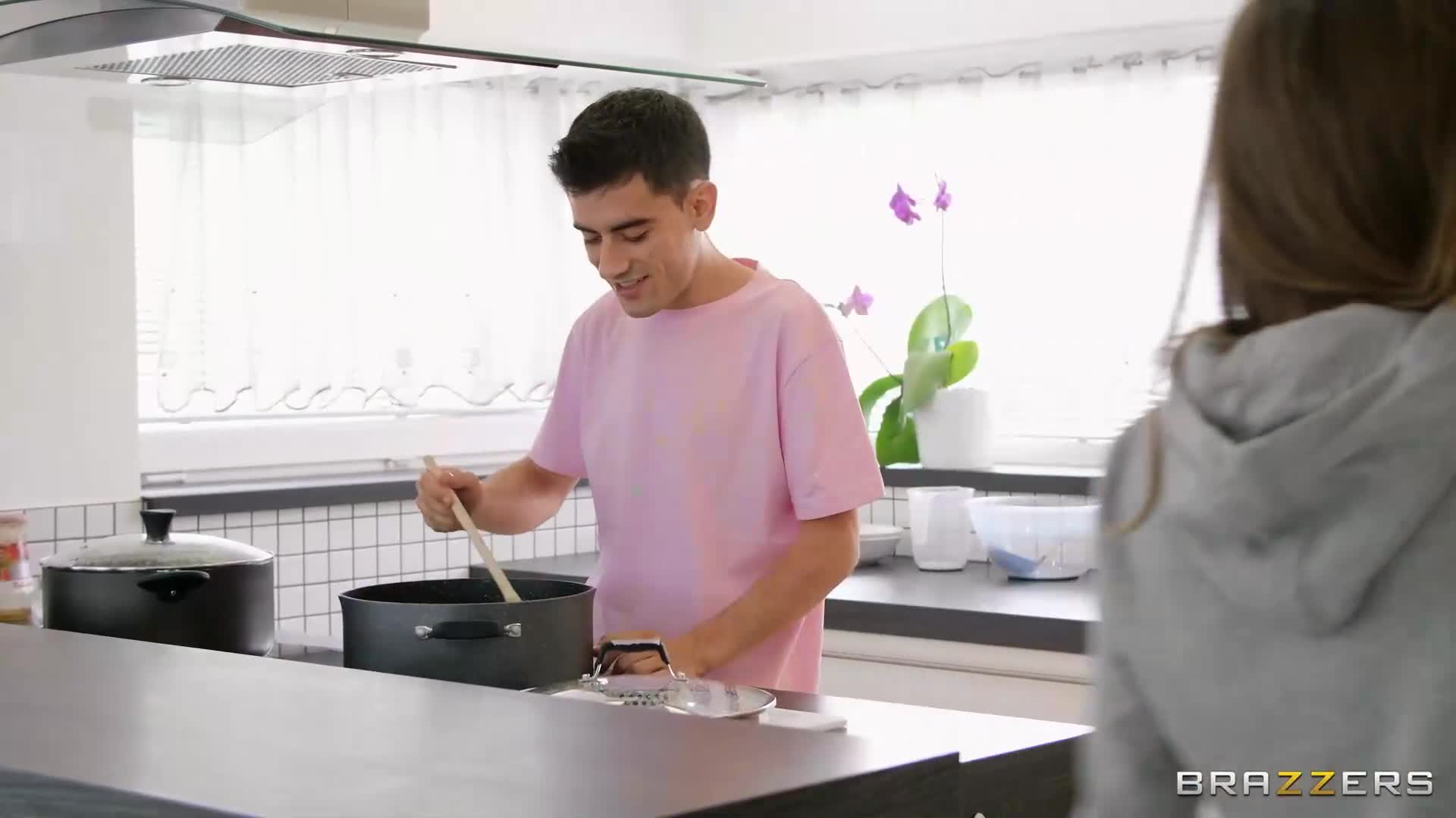 Watch Very Happy To Help Roommate Porn Video - ePornSup.