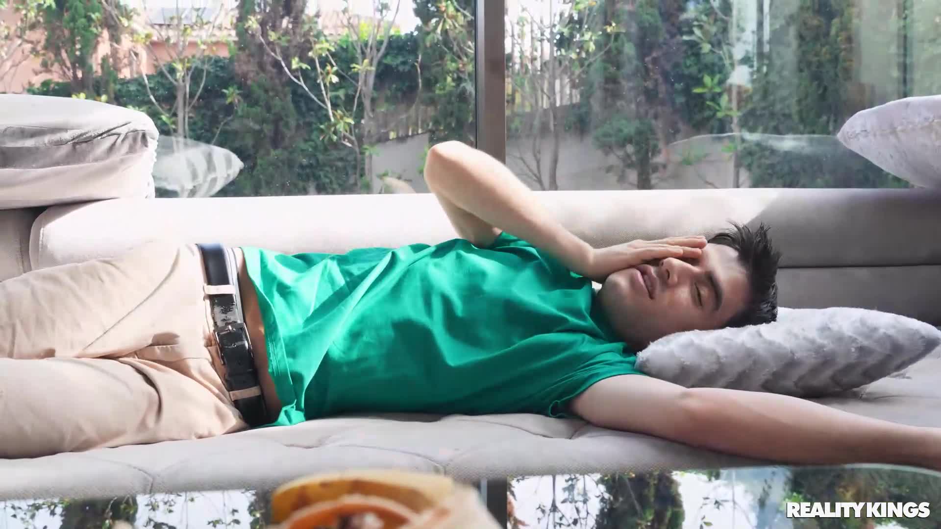 Watch Messy House, Horny Stepmom: Jordi El Nino Polla's Adventure Porn Video - ePornSup.