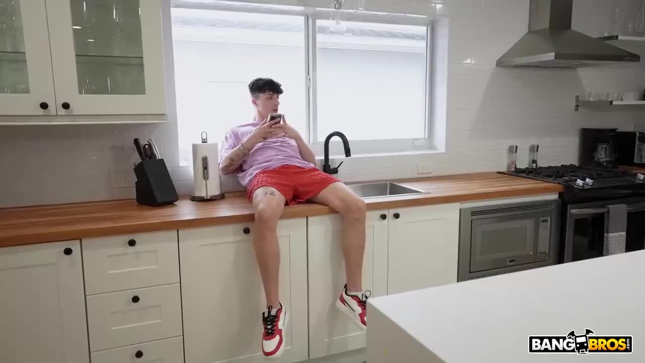 Watch Brasileña culona follada analmente por su hermanastro Porn Video - ePornSup.