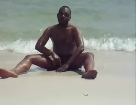 Watch jerking off at the beach Porn Video - ePornSup.