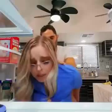 Watch Big tits milf Porn Video - ePornSup.