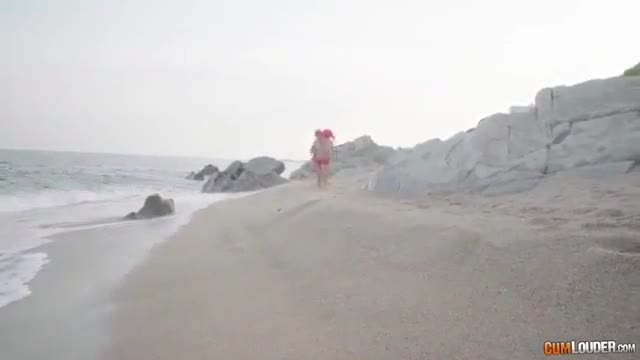 Watch Socorristas ayudan a tetona ahogada Porn Video - ePornSup.