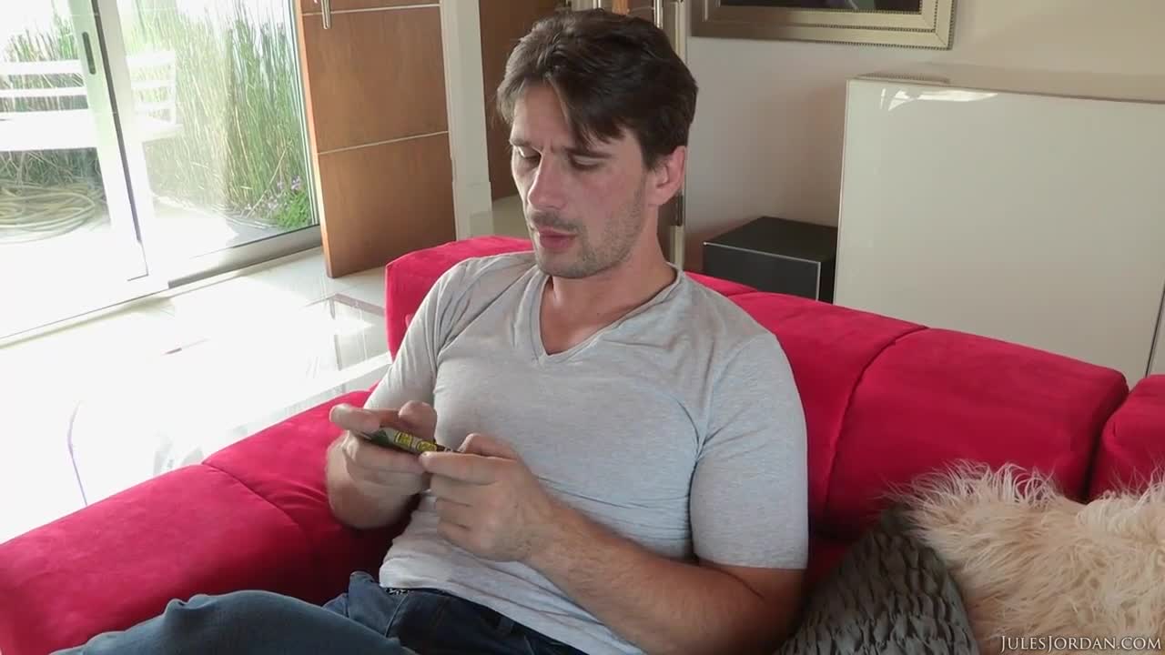 Watch Dani works out for dick Porn Video - ePornSup.