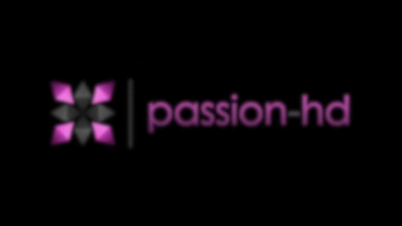 Watch A young girl with perfect pussy gets a massage with happy ending Porn Video - ePornSup.