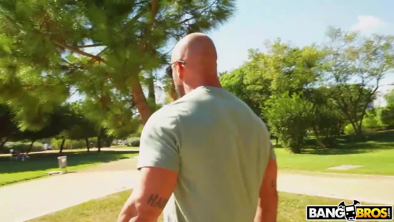 Watch Las mejores tetas del porno español follando en la calle Porn Video - ePornSup.