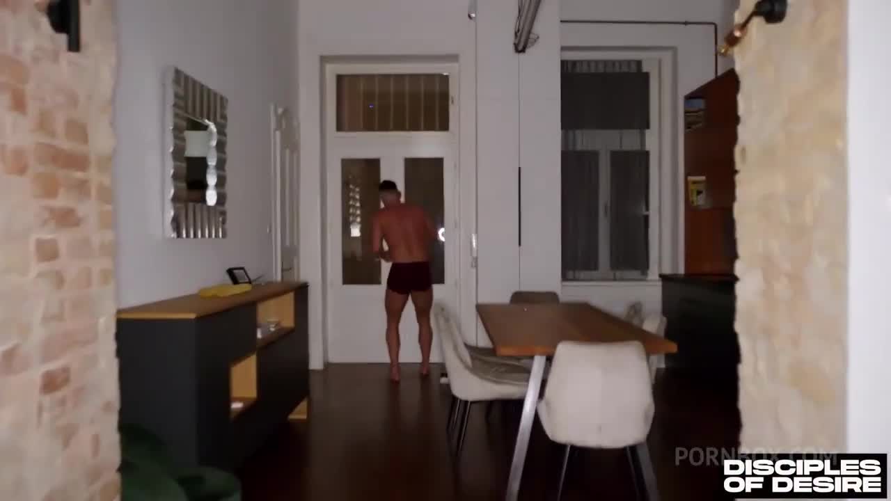 Watch Venezollana follada duro por un español Porn Video - ePornSup.